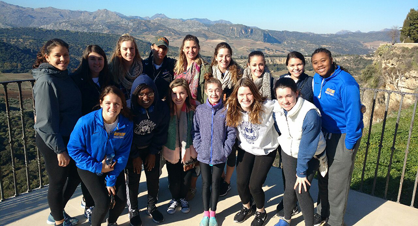 Worcester State University Women's Basketball Team in Spain
